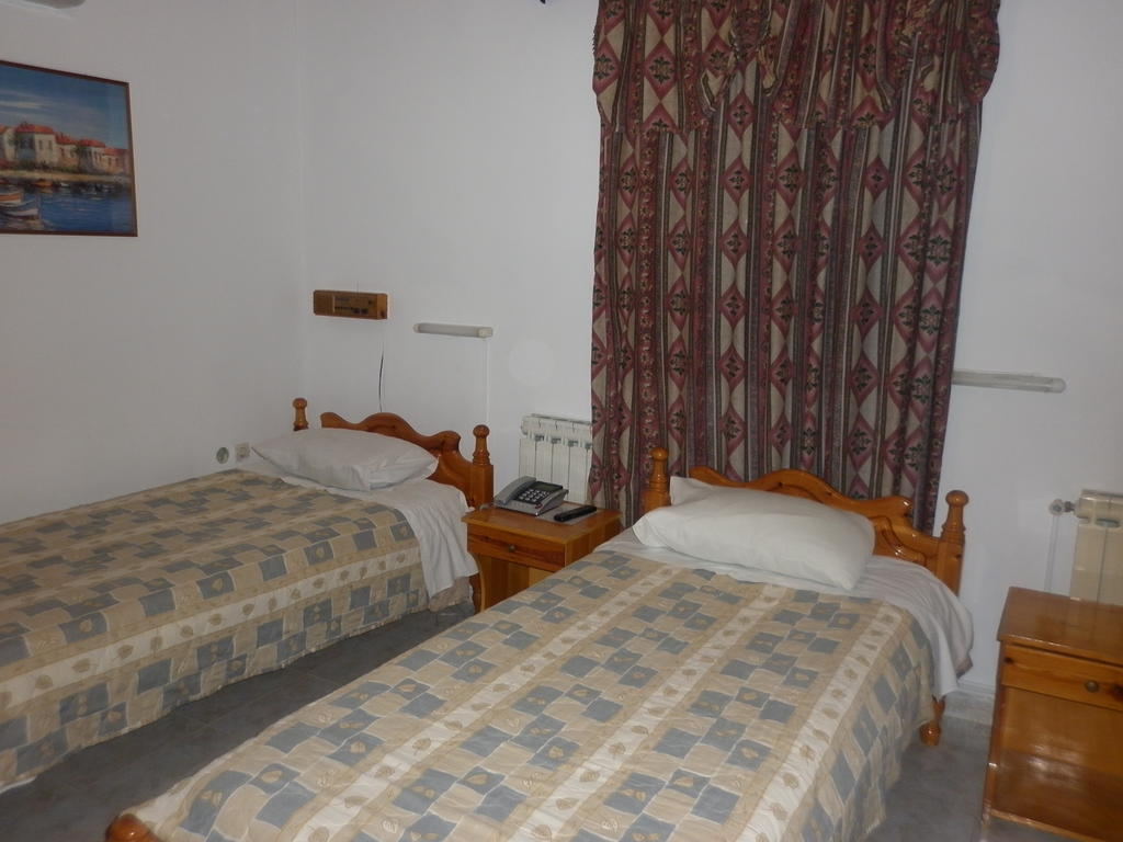 Miramare Hotel Lakkíon Zimmer foto