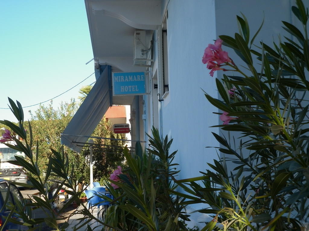 Miramare Hotel Lakkíon Exterior foto